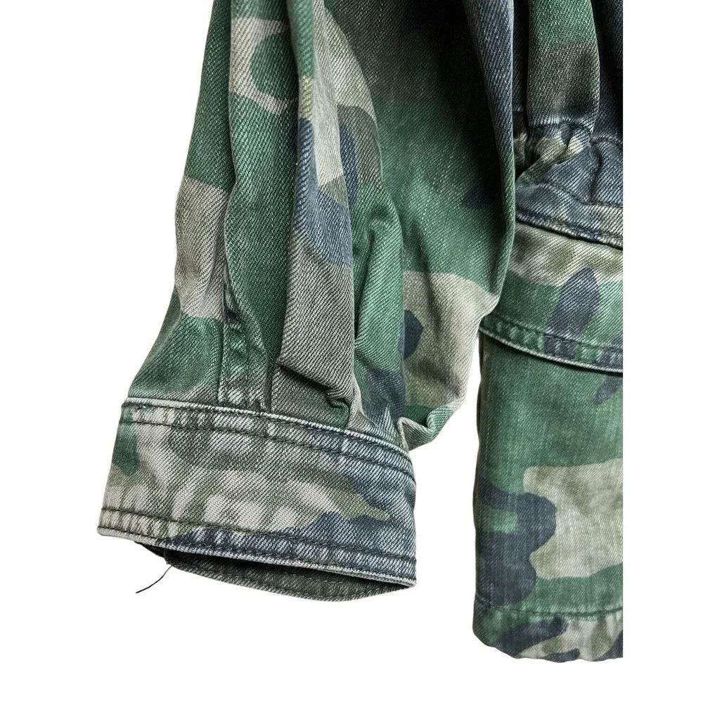 Free People Zippered Camouflage Denim‎ Military Jacket Women’s Size Small